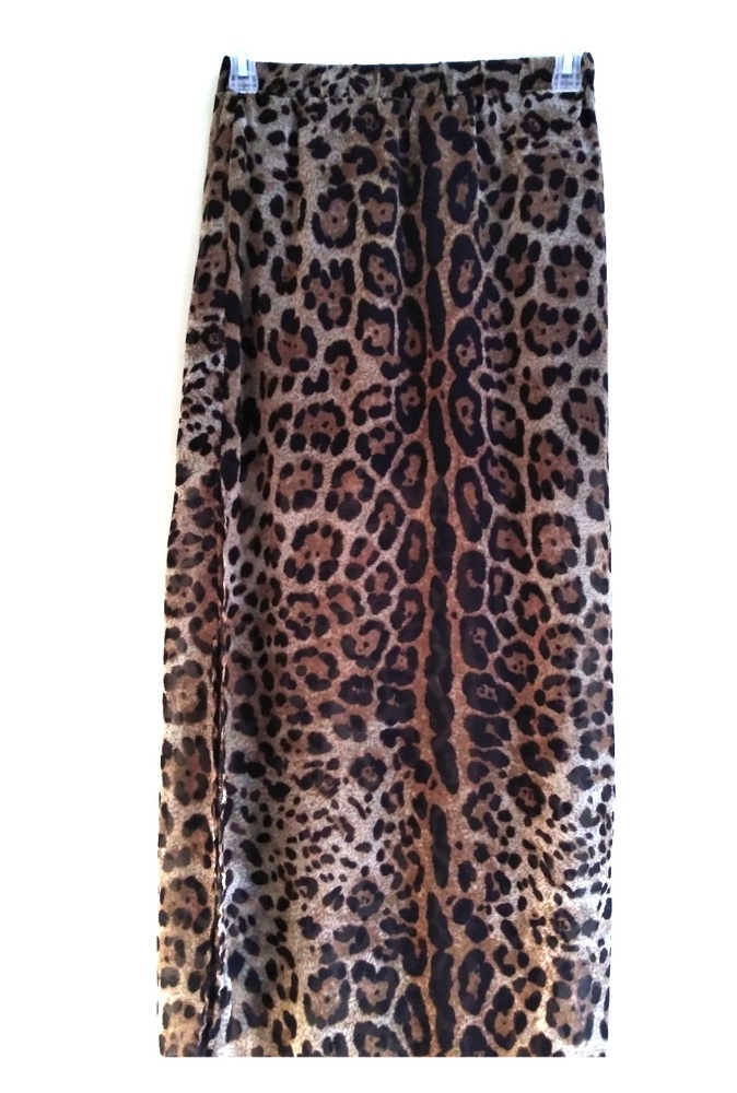 3/$10 Forever 21 Leopard Print Skirt